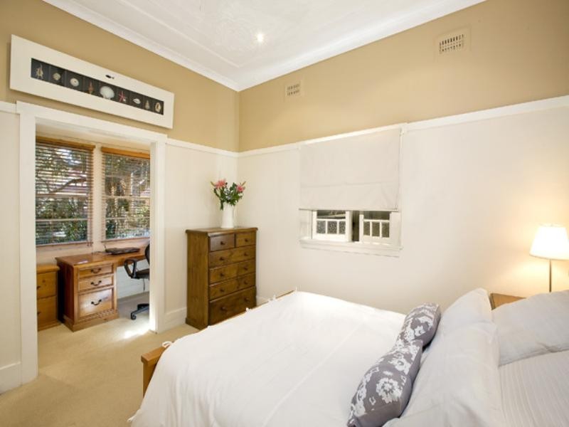 2 Kempbridge Avenue, Seaforth NSW 2092