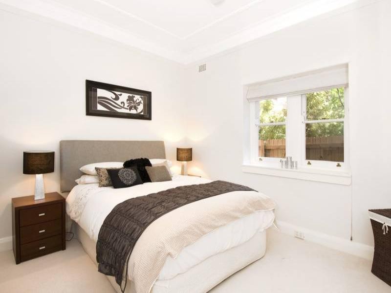 1/15 Bolingbroke Parade, Fairlight NSW 2094