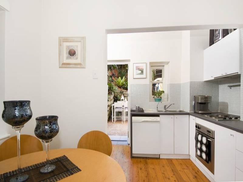 1/15 Bolingbroke Parade, Fairlight NSW 2094