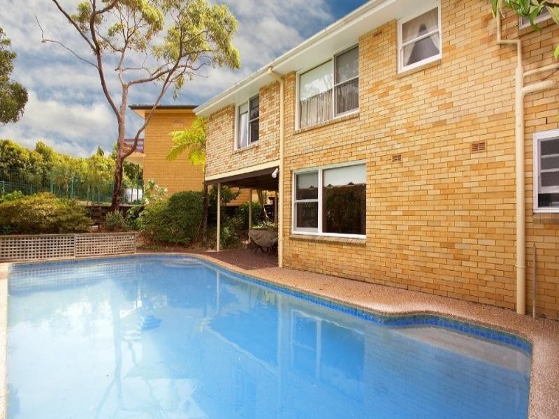 43 Roscommon Crescent, Killarney Heights NSW 2087