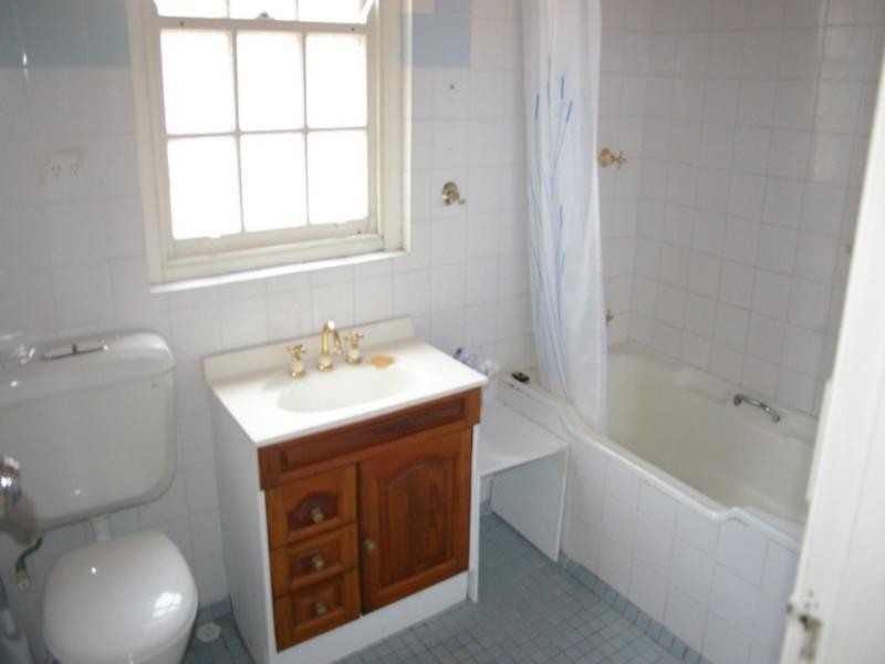 2/25 The Crescent, Manly NSW 2095