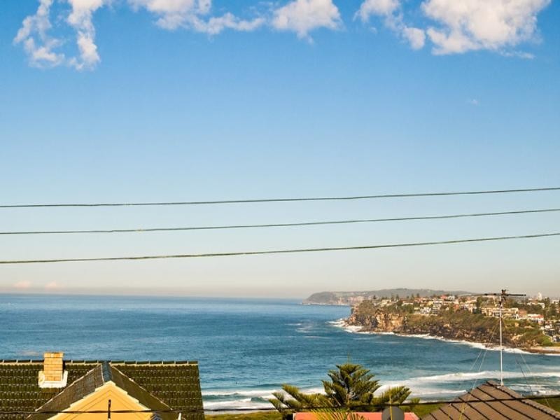 22 Lancaster Crescent, Collaroy NSW 2097