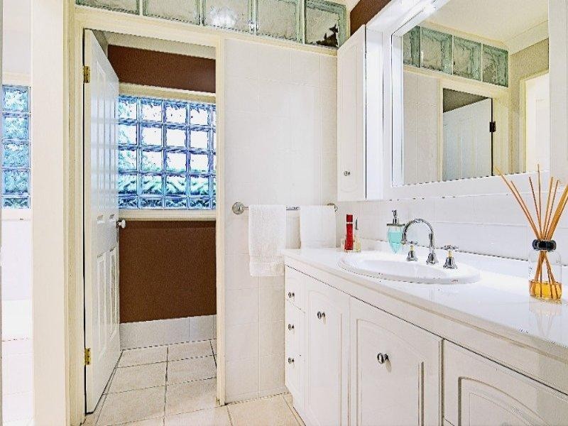 11 Busby Place, Frenchs Forest NSW 2086