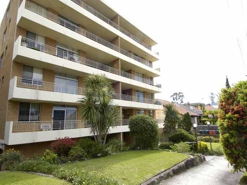12/28-30 Lauderdale Avenue, Manly NSW 2095