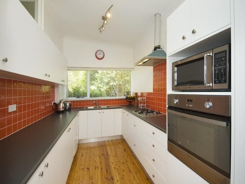 10 Tora Place, Forestville NSW 2087