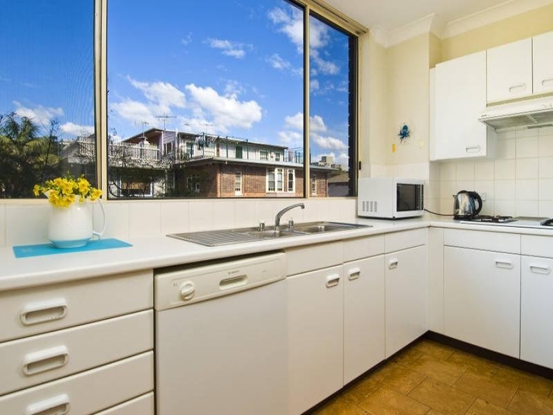 9/42-44 Victoria Parade, Manly NSW 2095