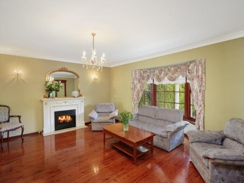 4 Tudor Close, Belrose NSW 2085