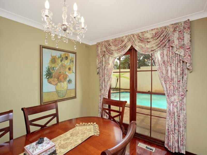 4 Tudor Close, Belrose NSW 2085