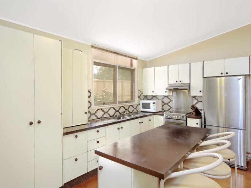 11 Rounce Avenue, Forestville NSW 2087