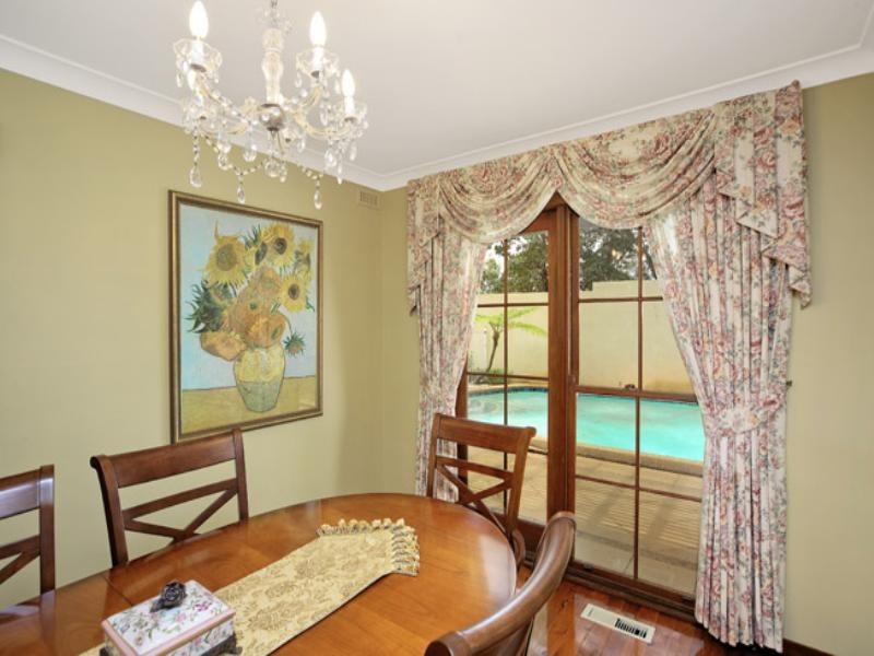 4 Tudor Close, Belrose NSW 2085