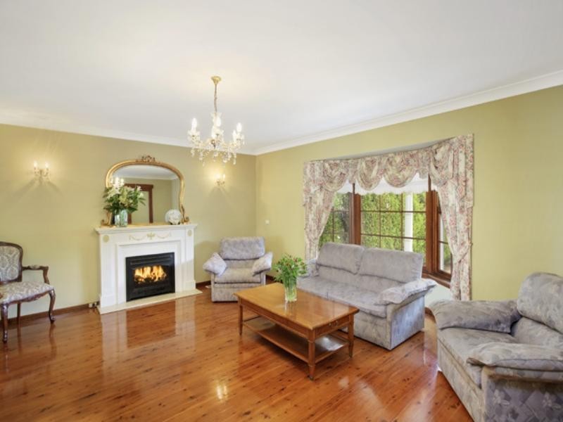 4 Tudor Close, Belrose NSW 2085