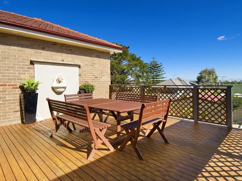 70 Lasseter Avenue, Chifley NSW 2036