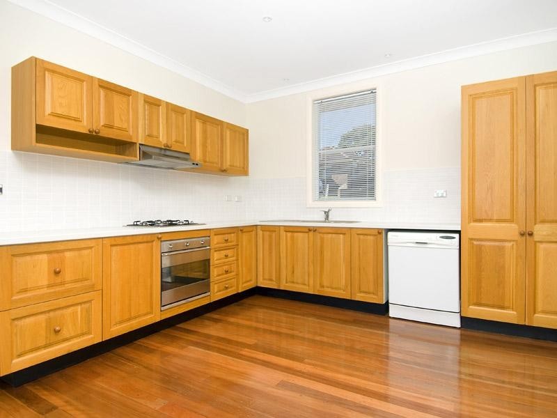 70 Lasseter Avenue, Chifley NSW 2036