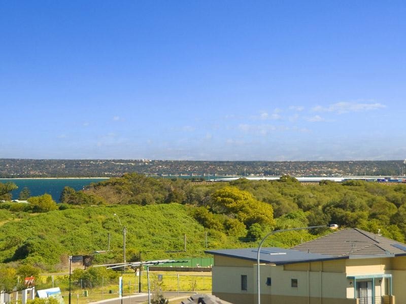 70 Lasseter Avenue, Chifley NSW 2036