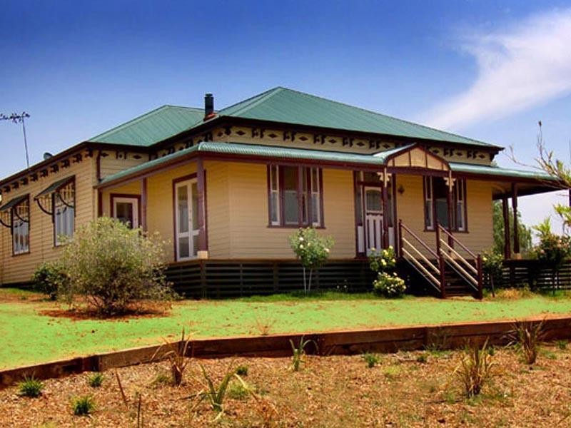 2 Woorlong Avenue, Sunnycliffs VIC 3496