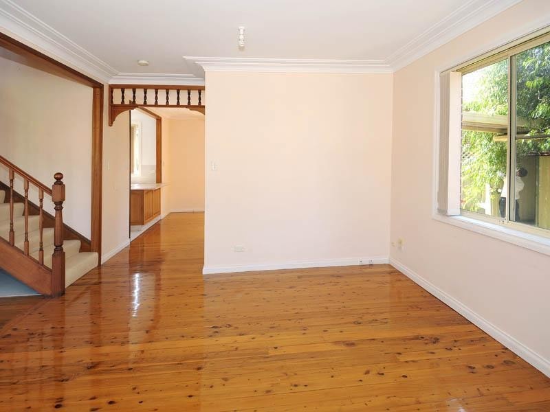 14 Nyan Street, Chifley NSW 2036