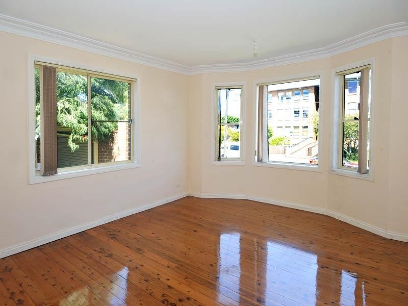 14 Nyan Street, Chifley NSW 2036