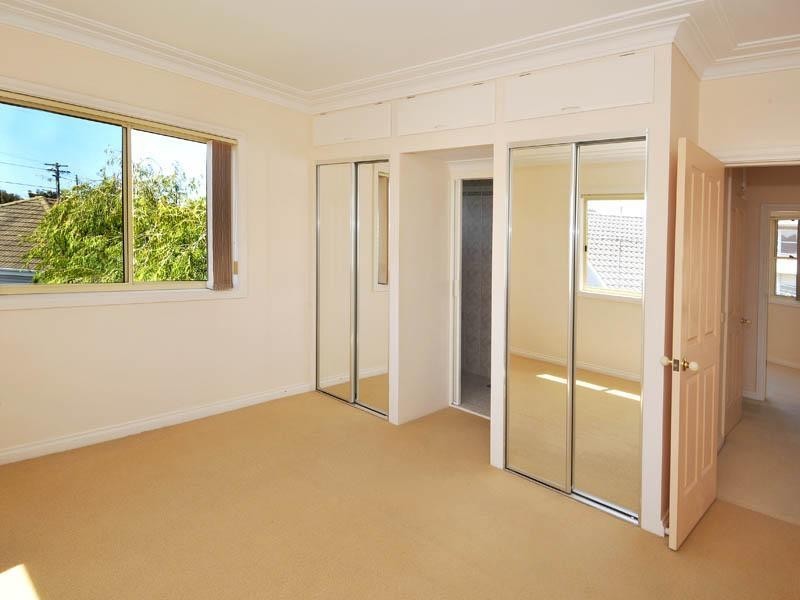 14 Nyan Street, Chifley NSW 2036