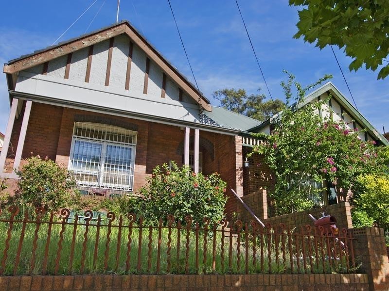 37 Anzac Parade, Kensington NSW 2033