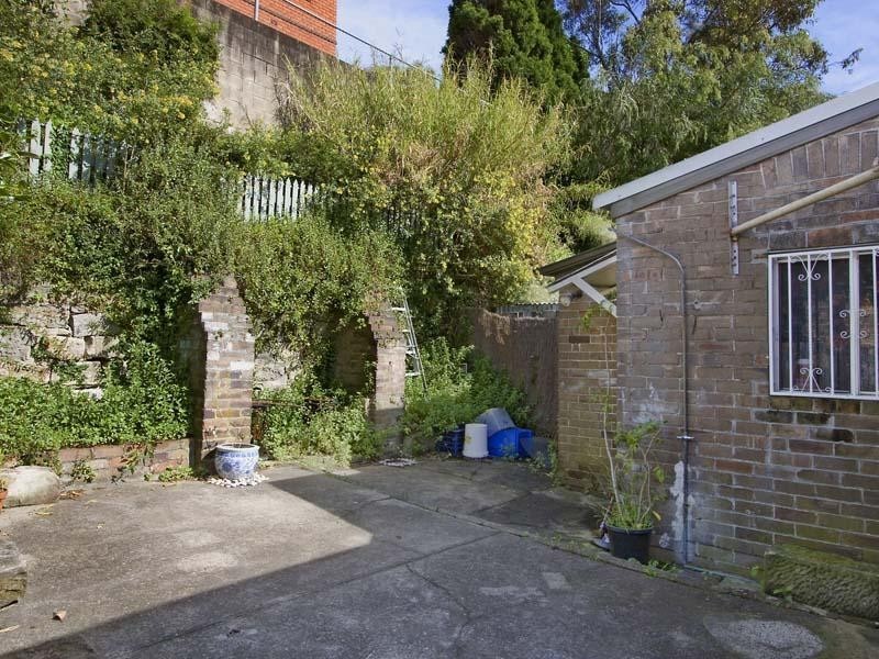 37 Anzac Parade, Kensington NSW 2033