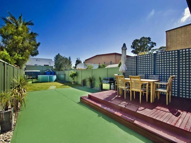 22 Miles Street, Mascot NSW 2020