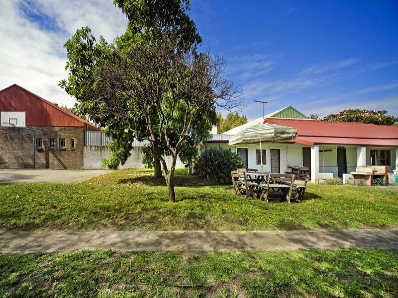 2 Miles Street, Mascot NSW 2020