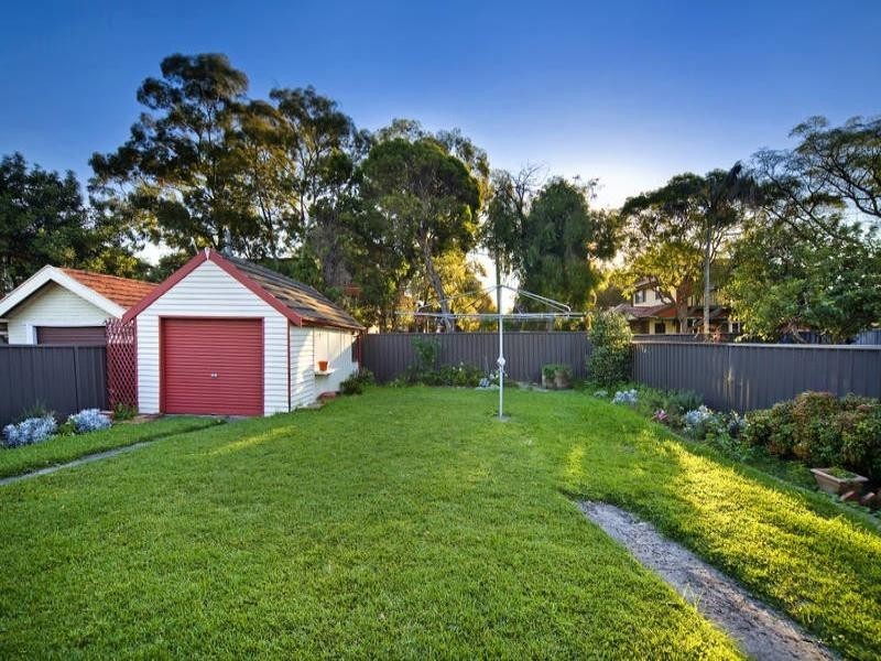 3 Henry Kendall Crescent, Mascot NSW 2020