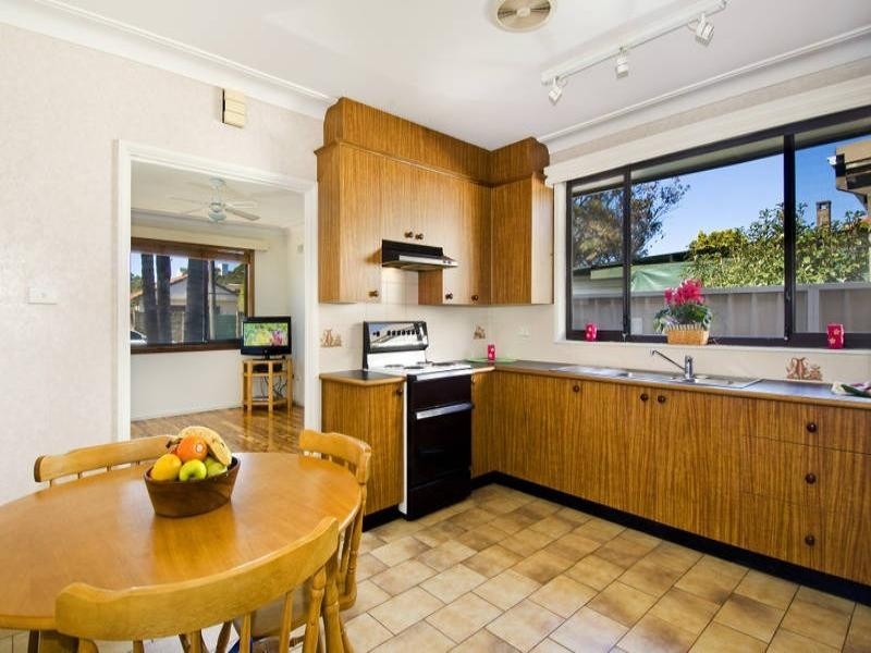 24 Albert Street, Botany NSW 2019