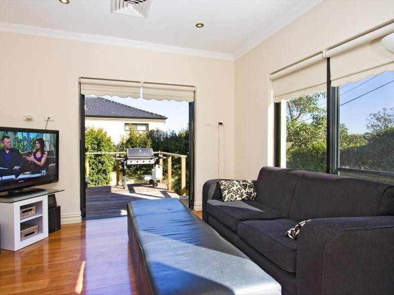 3 Hall Street, Chifley NSW 2036