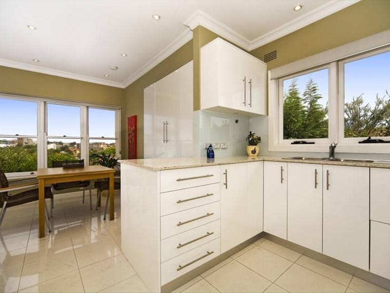 5a Tunstall Avenue, Kensington NSW 2033