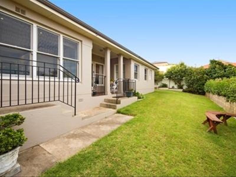 5a Tunstall Avenue, Kensington NSW 2033