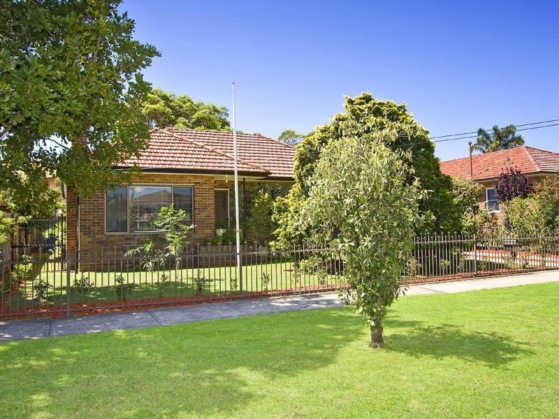 8 Pozieres Avenue, Matraville NSW 2036