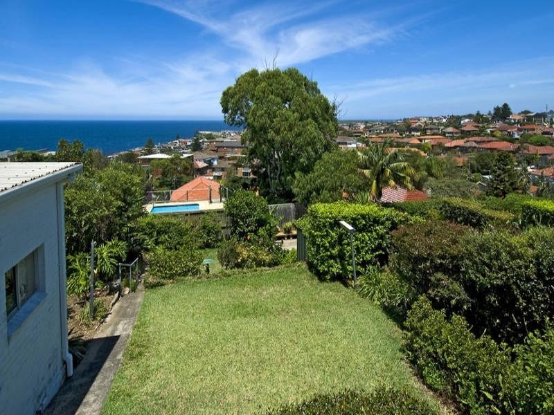 15 Evelyn Street, South Coogee NSW 2034
