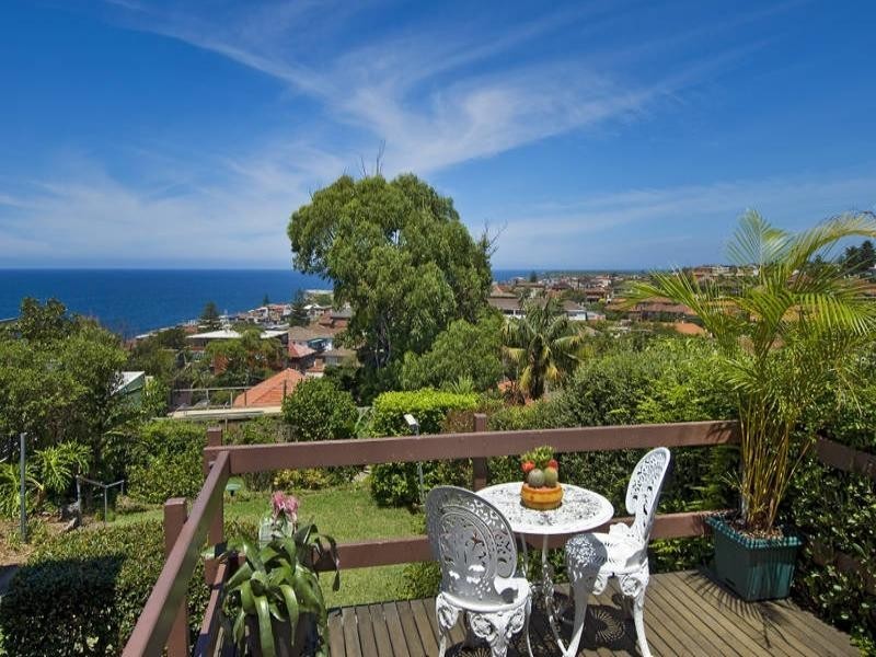 15 Evelyn Street, South Coogee NSW 2034