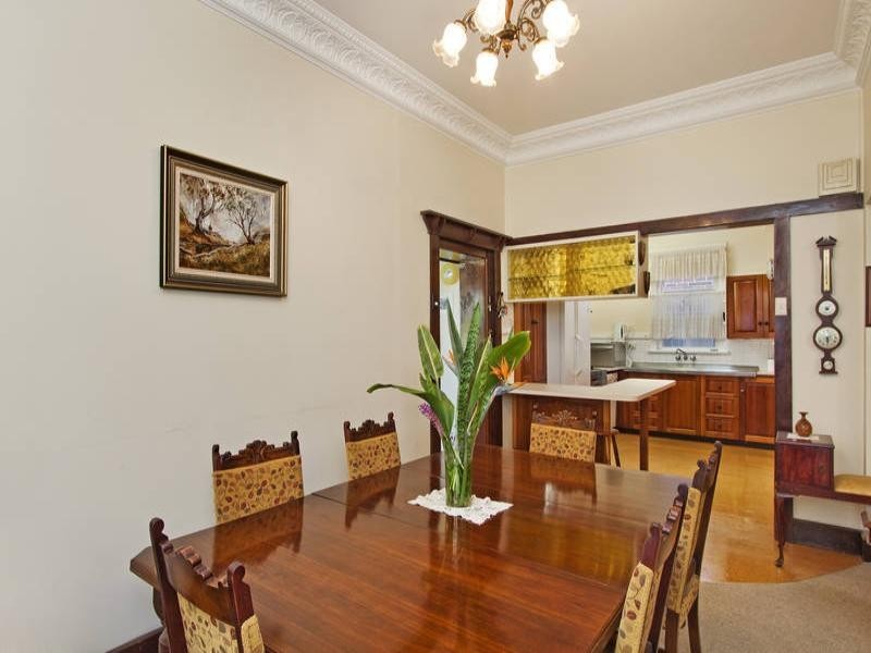 11 Day Avenue, Kensington NSW 2033