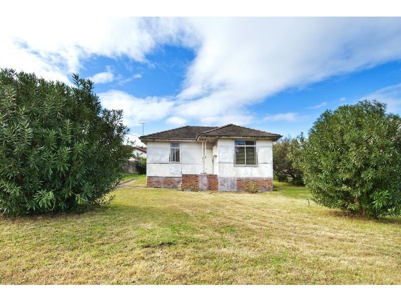 2 Nyan Street, Chifley NSW 2036