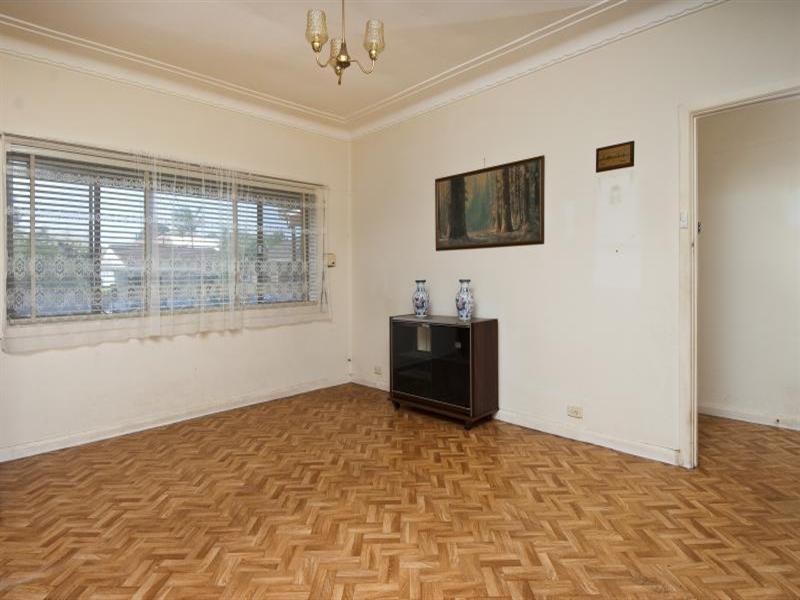 56 Caley Street, Chifley NSW 2036