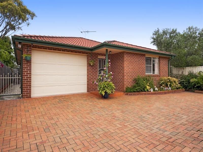 52a Caley Street, Chifley NSW 2036