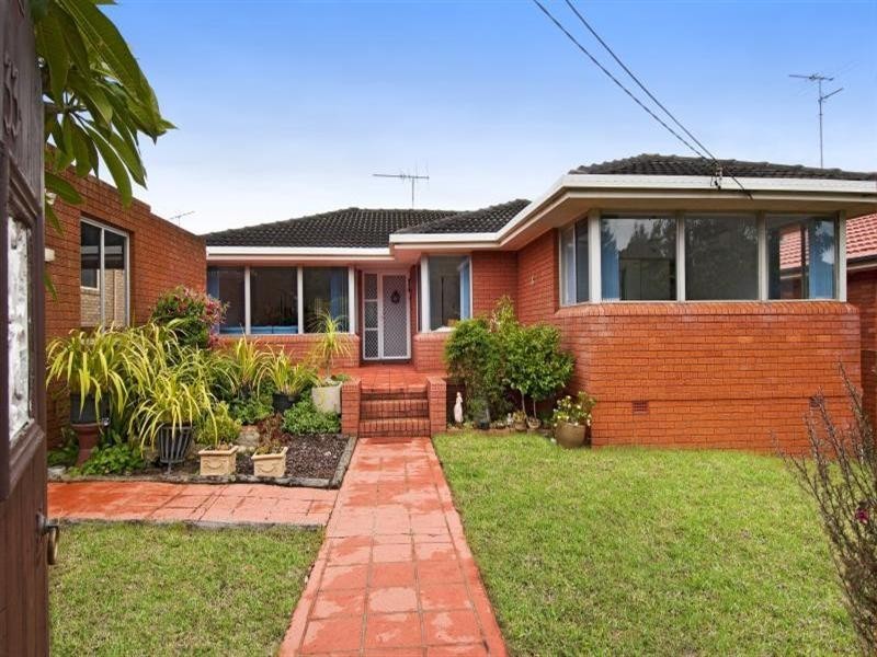 33 Bilga Crescent, Malabar NSW 2036