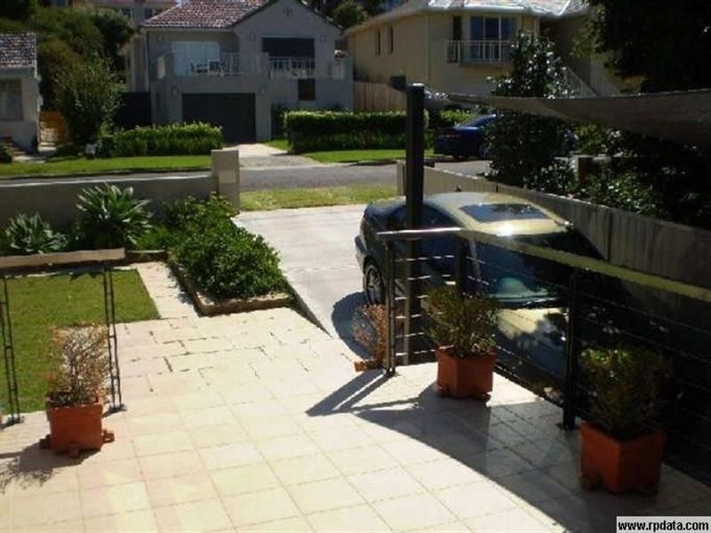 10 Allawah Avenue, Carss Park NSW 2221