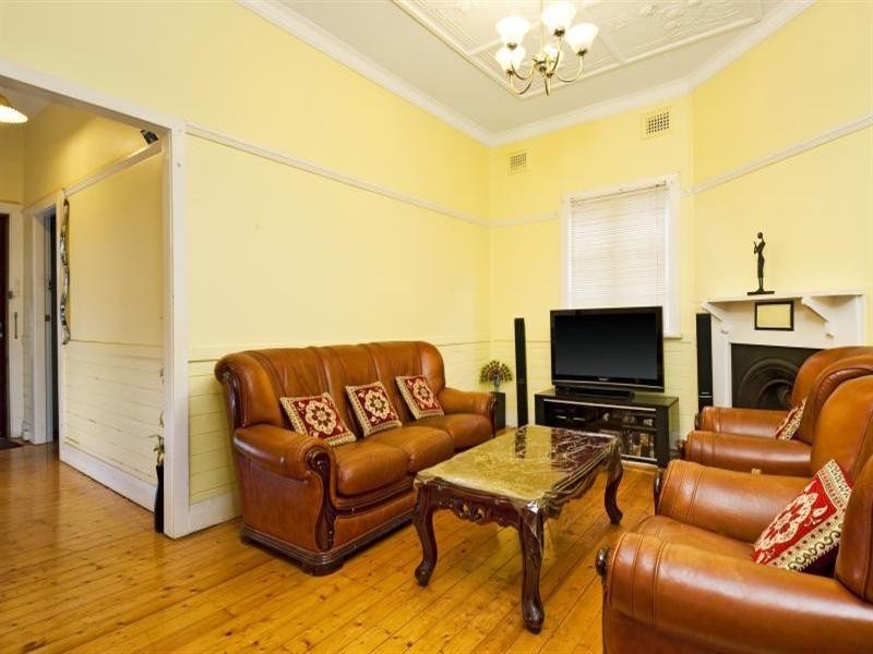 90 Robey Street, Mascot NSW 2020