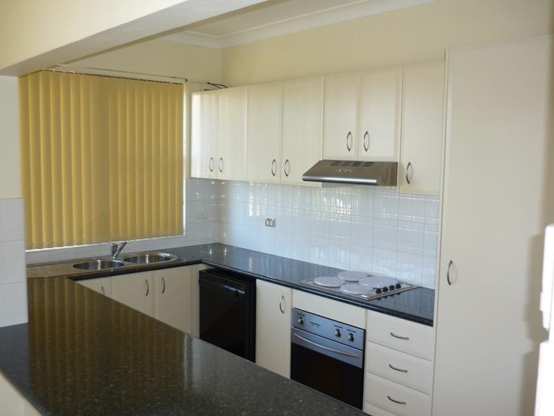 2/127 Clareville Avenue, Dolls Point NSW 2219