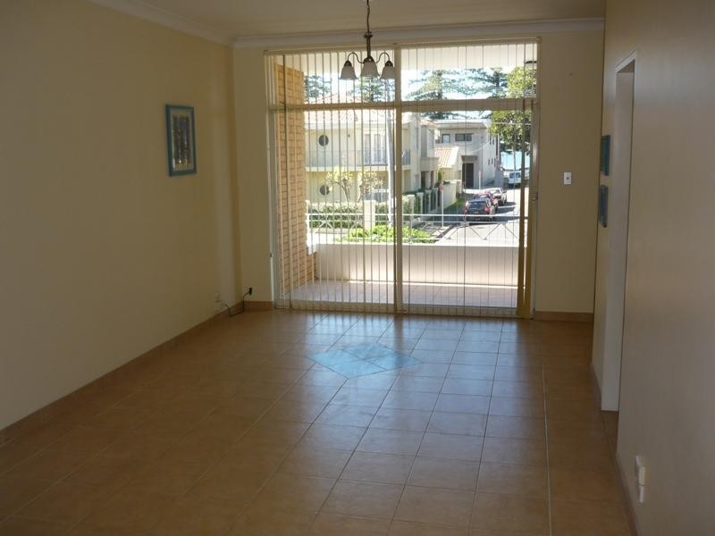 2/127 Clareville Avenue, Dolls Point NSW 2219