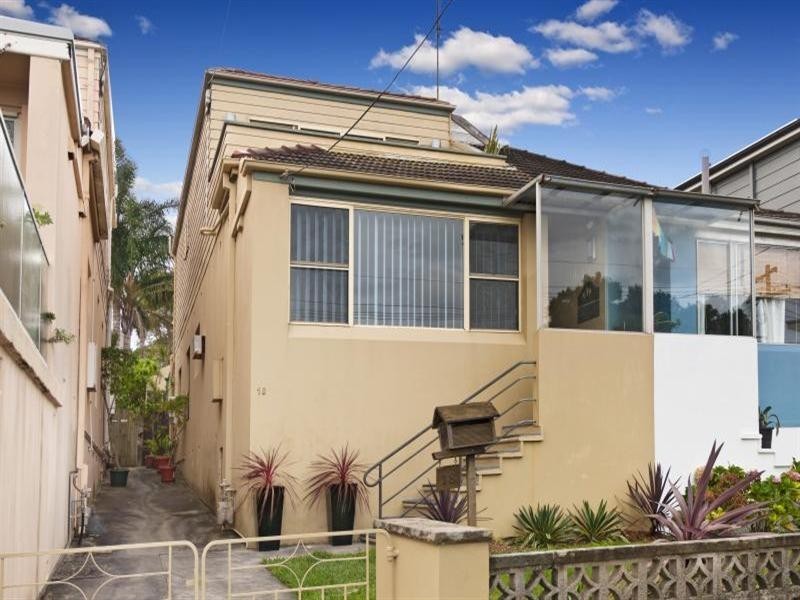 18 Busby Parade, Bronte NSW 2024