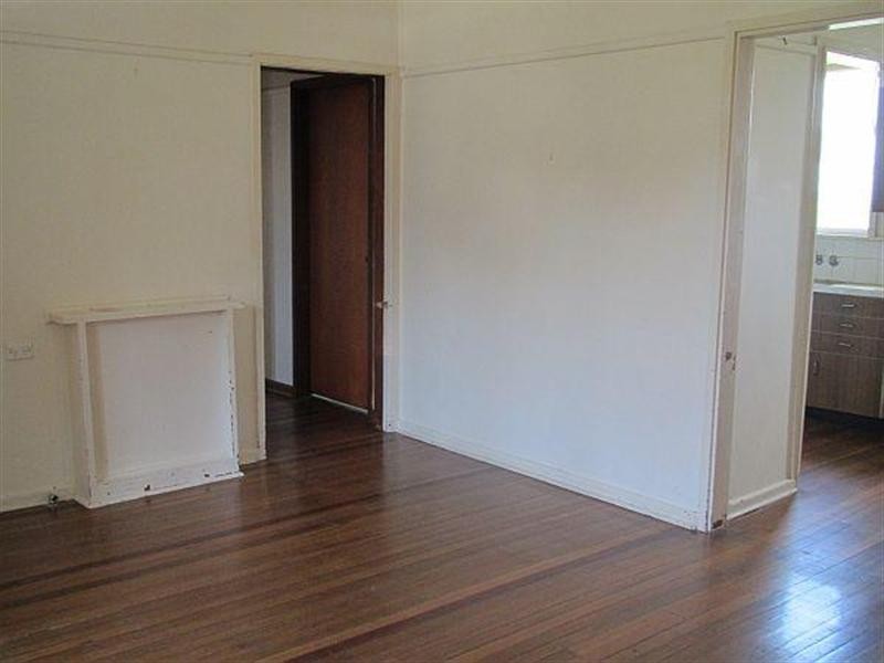 68 Lasseter Avenue, Chifley NSW 2036