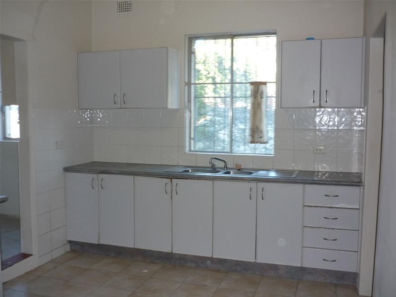 12 Lenthall Street, Kensington NSW 2033