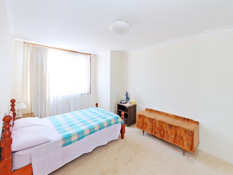 66 Mascot Drive, Eastlakes NSW 2018