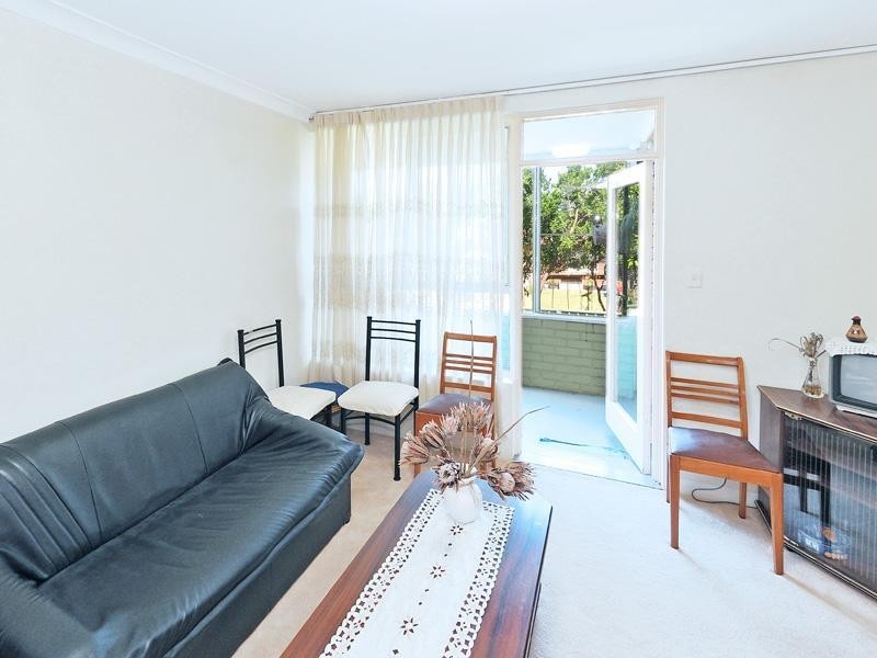 66 Mascot Drive, Eastlakes NSW 2018