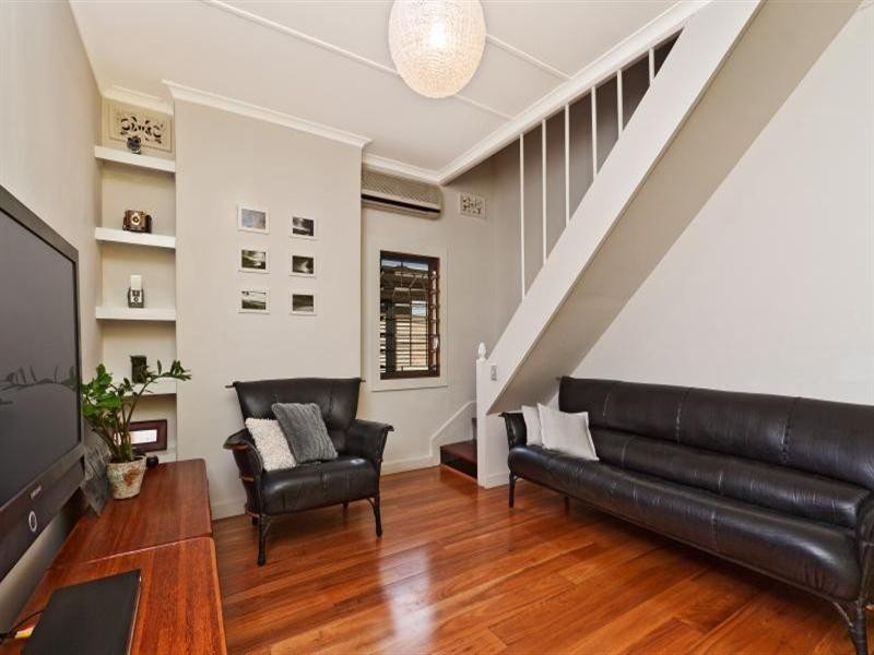 13 Middlemiss Street, Rosebery NSW 2018