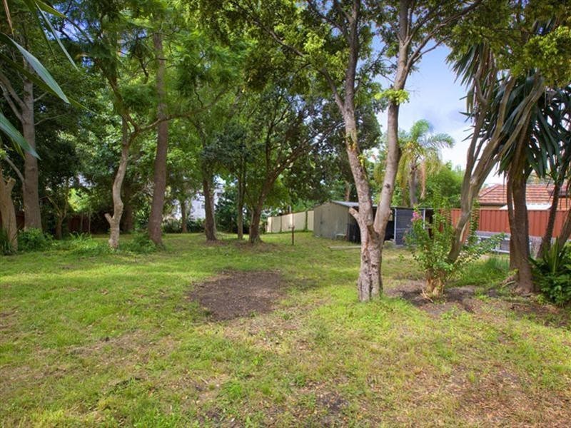 222 West Street, Blakehurst NSW 2221